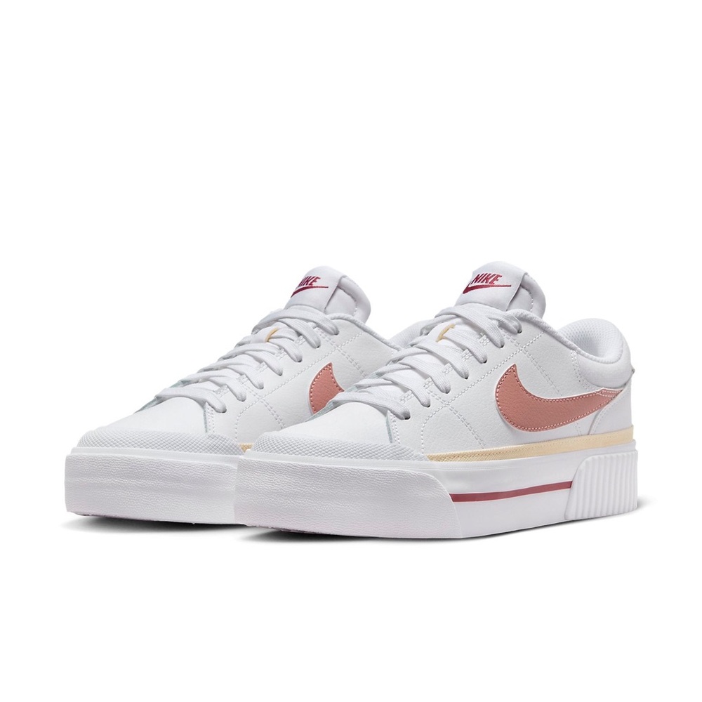 BARELY USED! Nike Court Legacy Lift